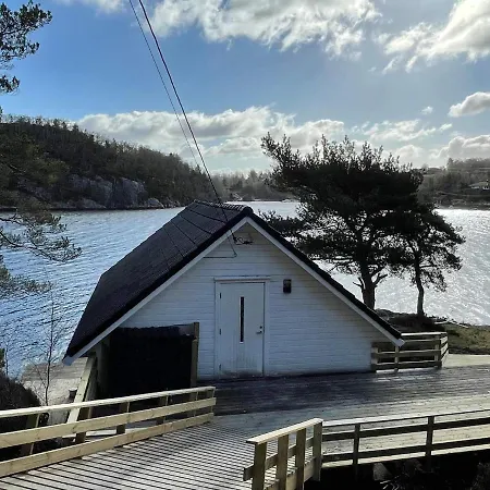 6 Person In Holiday home Rubbestadneset
