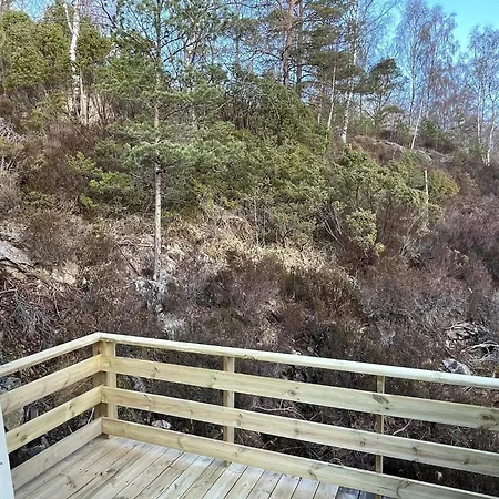 6 Person In Rubbestadneset